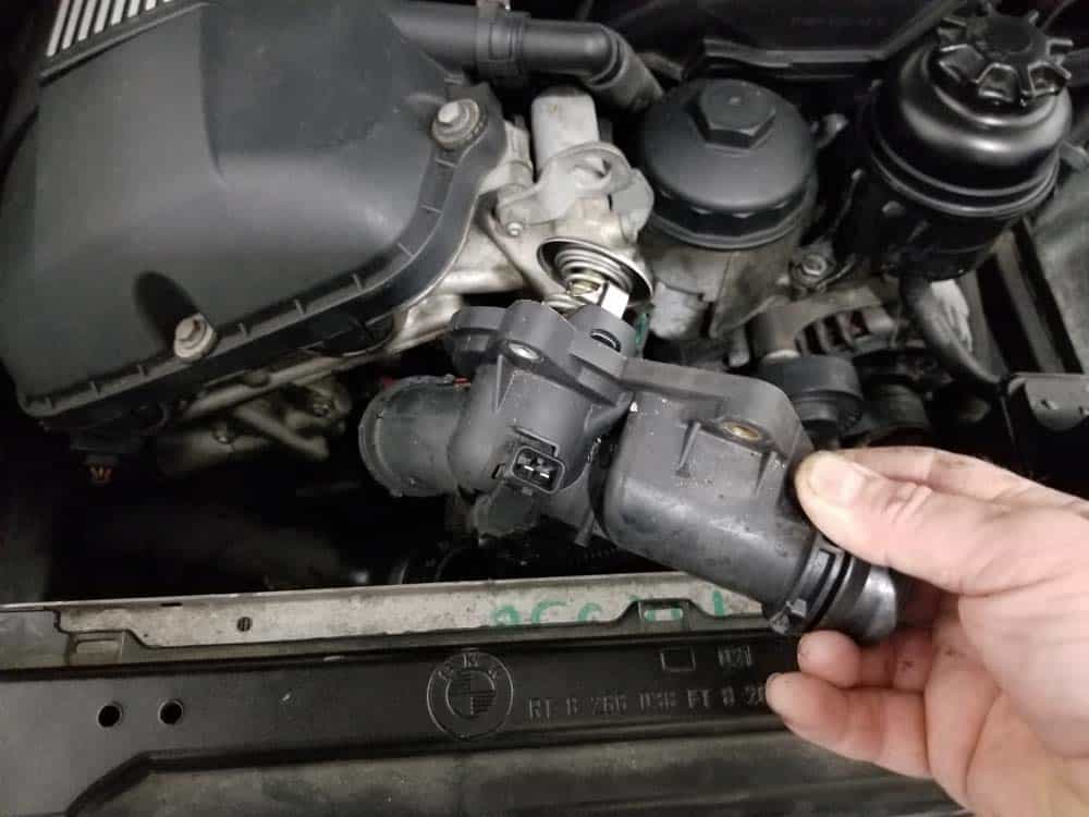 See P307E repair manual